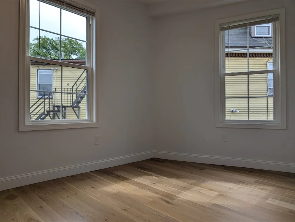 4 bed, 2 bath apartment for rent at 38 Regent St Unit 2, Roxbury — photo 12 of 13