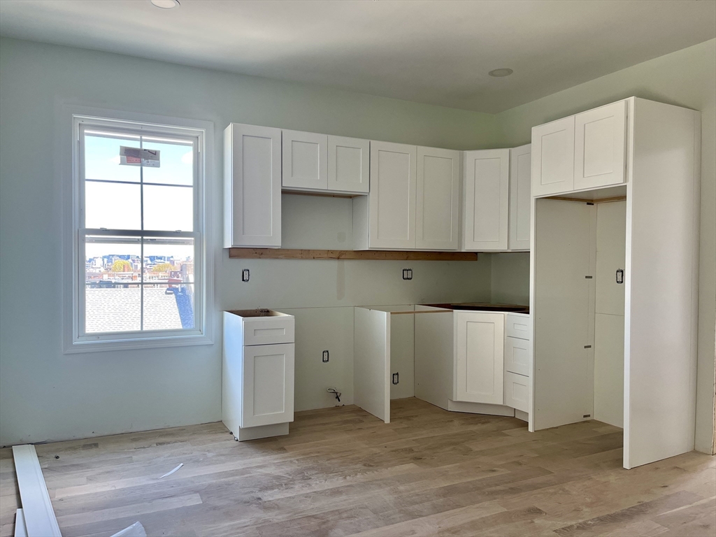 4 bed, 2 bath apartment for rent at 38 Regent St Unit 3, Roxbury — photo 1 of 10