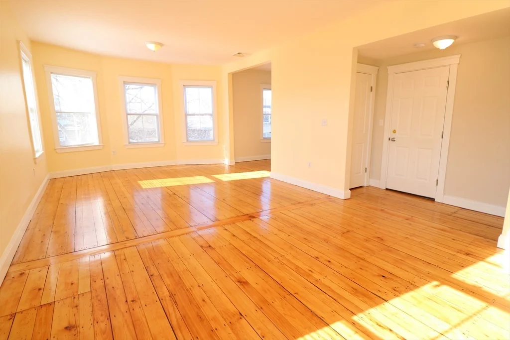 3 bed, 2 bath apartment for rent at 38 Roberts Rd Unit 3, Harvard Square — photo 5 of 17