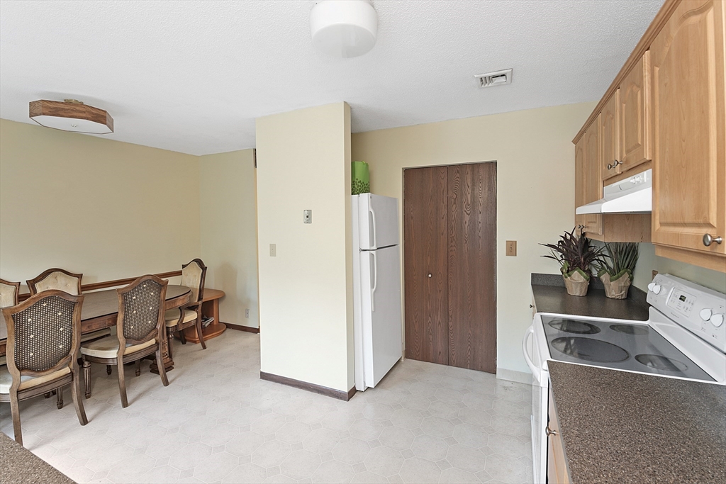 2 bed, 1 bath apartment for rent at 38 Rocky Nook Unit 38, Malden — photo 10 of 29
