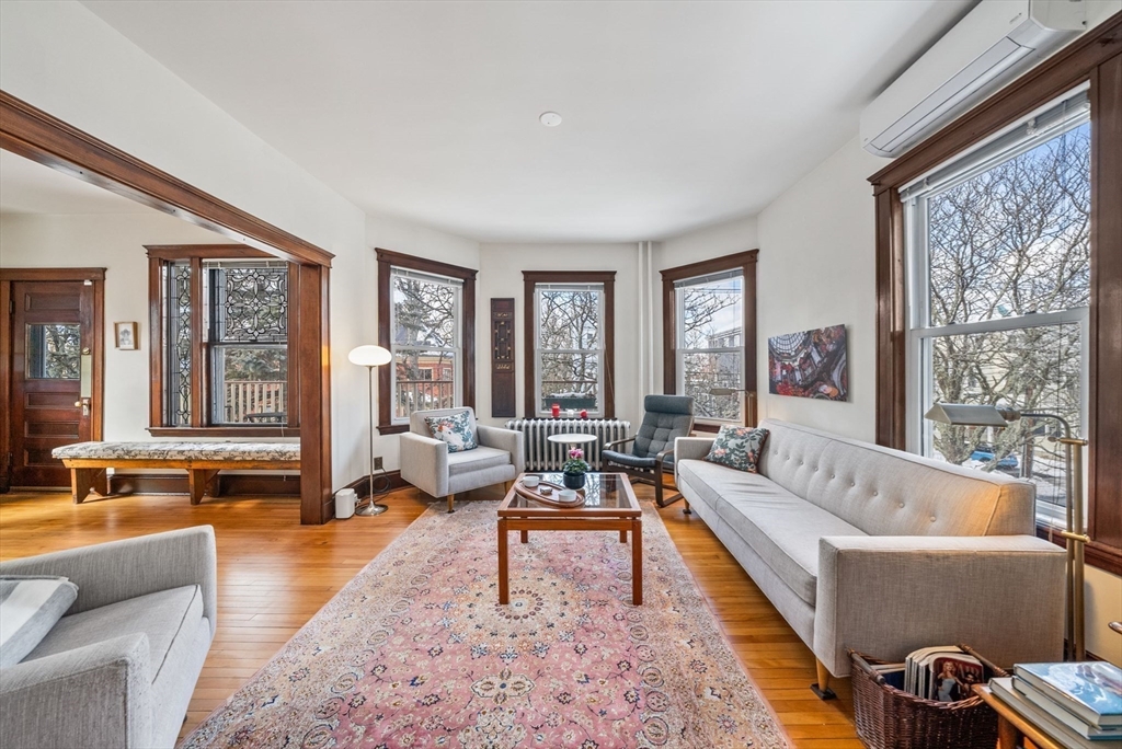 4 bed, 1 bath apartment for rent at 38 Russell St Unit 2, Cambridge — photo 10 of 33