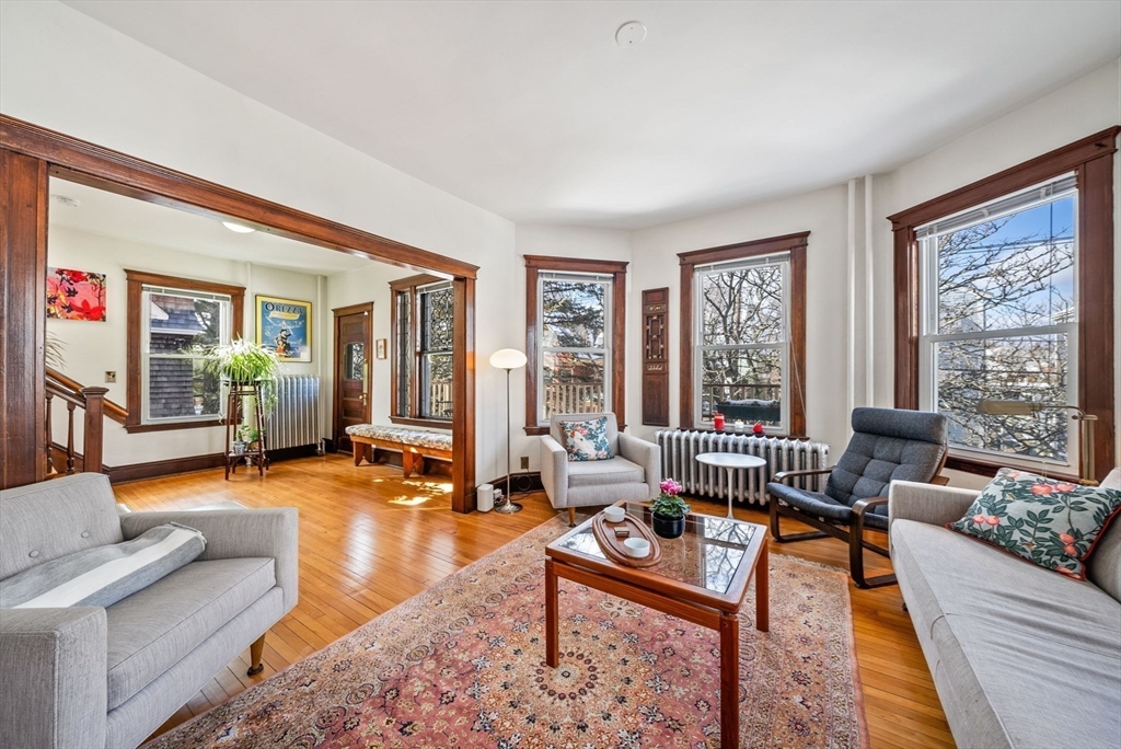 4 bed, 1 bath apartment for rent at 38 Russell St Unit 2, Cambridge — photo 11 of 33
