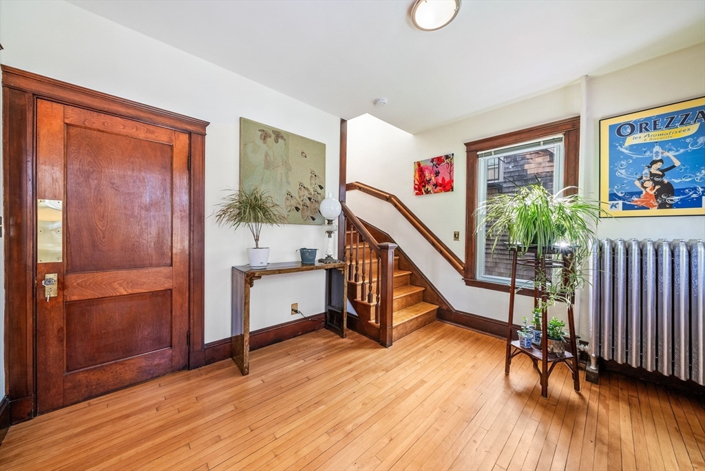 4 bed, 1 bath apartment for rent at 38 Russell St Unit 2, Cambridge — photo 15 of 33