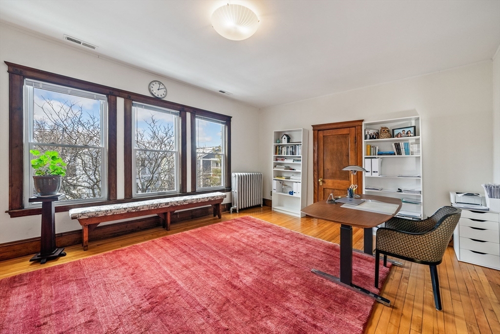 4 bed, 1 bath apartment for rent at 38 Russell St Unit 2, Cambridge — photo 16 of 33