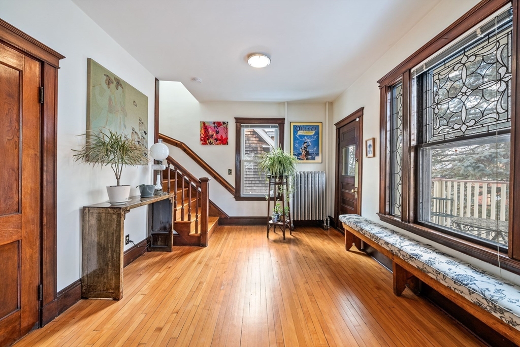 4 bed, 1 bath apartment for rent at 38 Russell St Unit 2, Cambridge — photo 14 of 33
