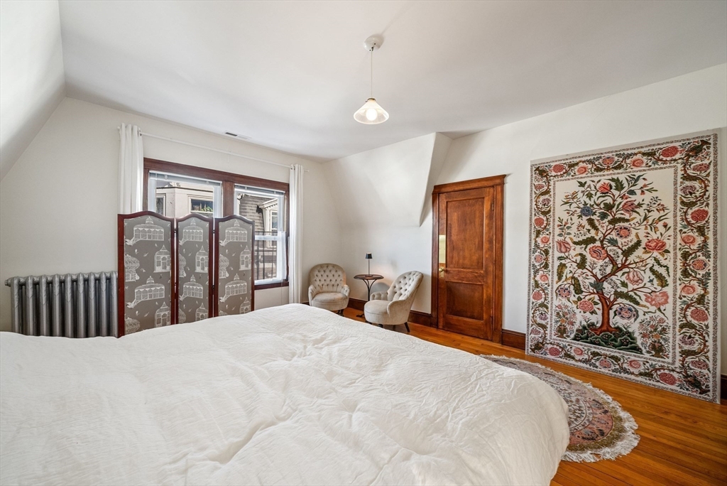 4 bed, 1 bath apartment for rent at 38 Russell St Unit 2, Cambridge — photo 20 of 33