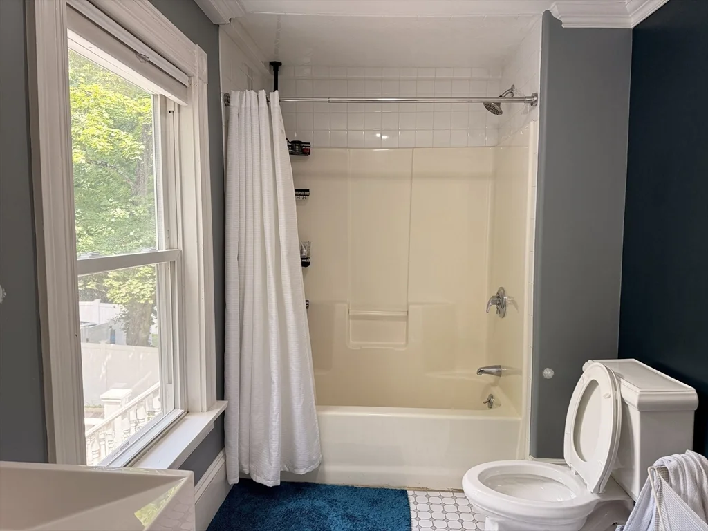 3 bed, 2 bath apartment for rent at 38 Salem St Unit B, Reading — photo 22 of 35