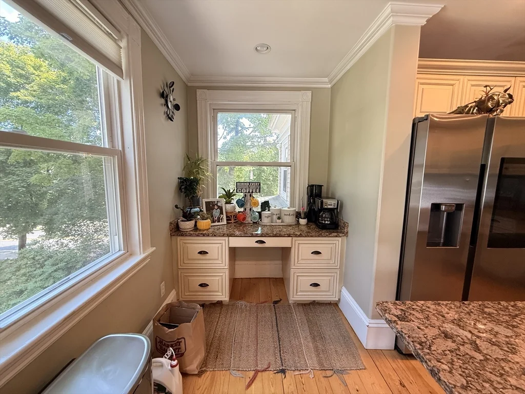 3 bed, 2 bath apartment for rent at 38 Salem St Unit B, Reading — photo 6 of 35