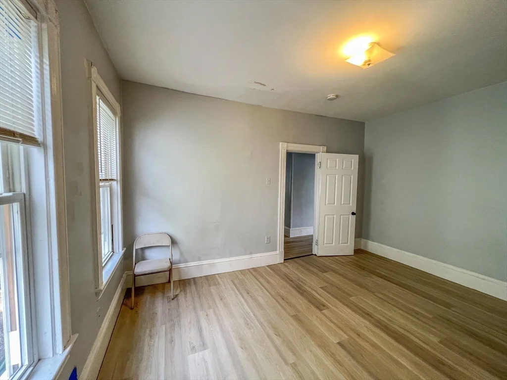 3 bed, 1 bath apartment for rent at 38 Sewall St Unit 2, Winter Hill — photo 5 of 14