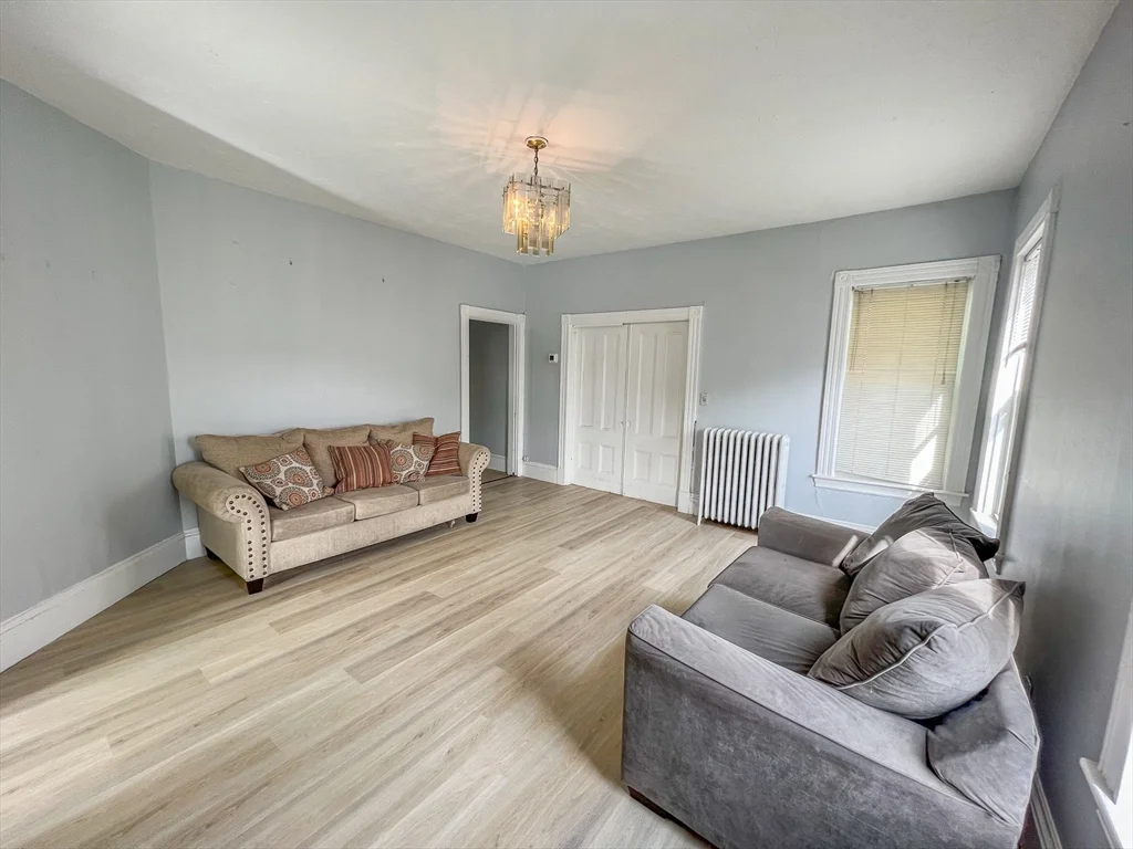 3 bed, 1 bath apartment for rent at 38 Sewall St Unit 2, Winter Hill — photo 3 of 14