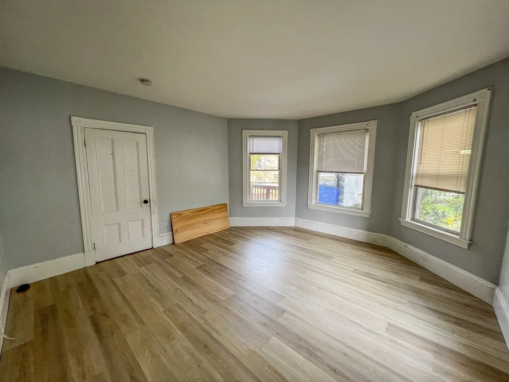 3 bed, 1 bath apartment for rent at 38 Sewall St Unit 2, Winter Hill — photo 6 of 14