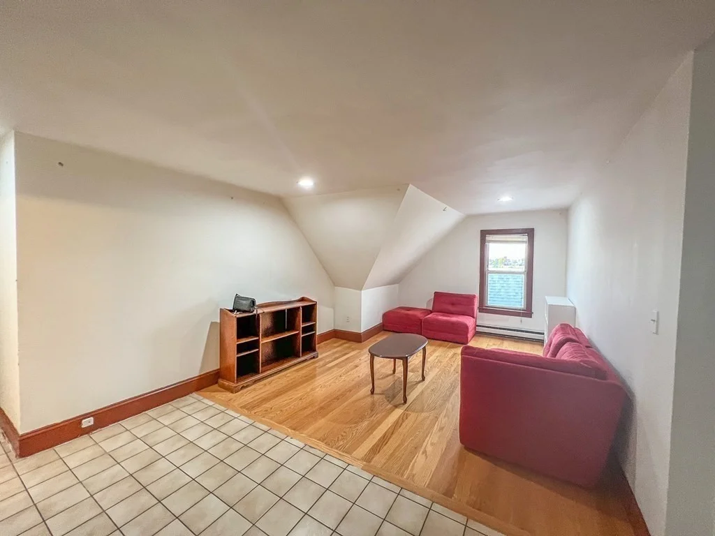 3 bed, 1 bath apartment for rent at 38 Sewall St Unit 3, Winter Hill — photo 3 of 12