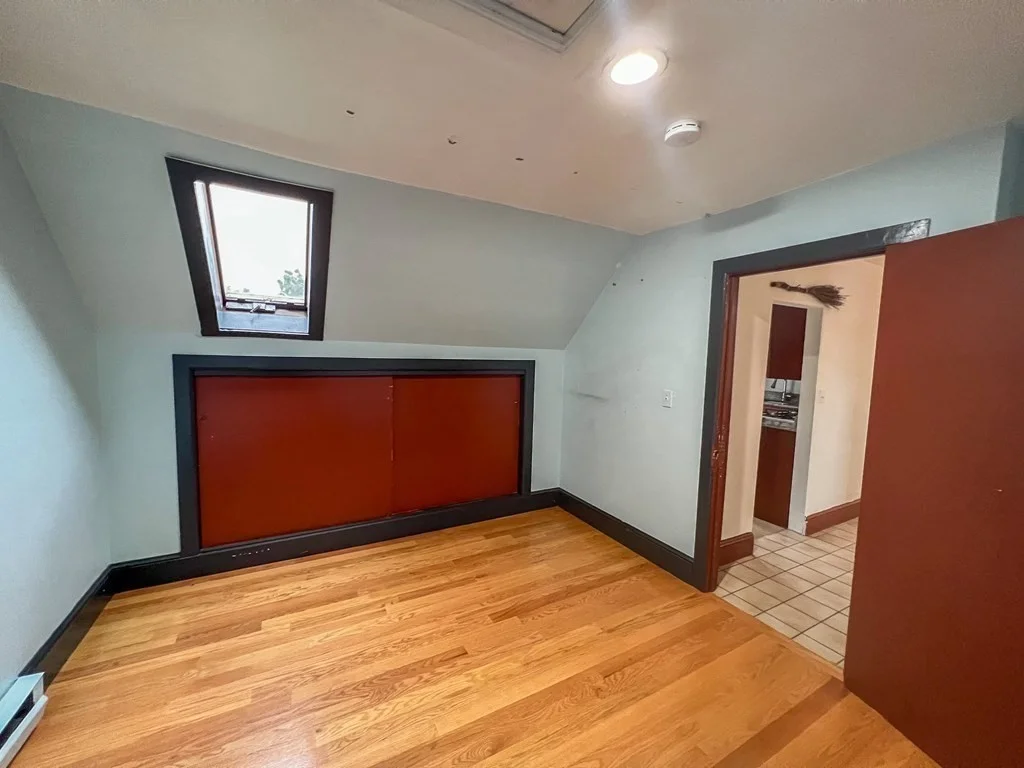 3 bed, 1 bath apartment for rent at 38 Sewall St Unit 3, Winter Hill — photo 7 of 12