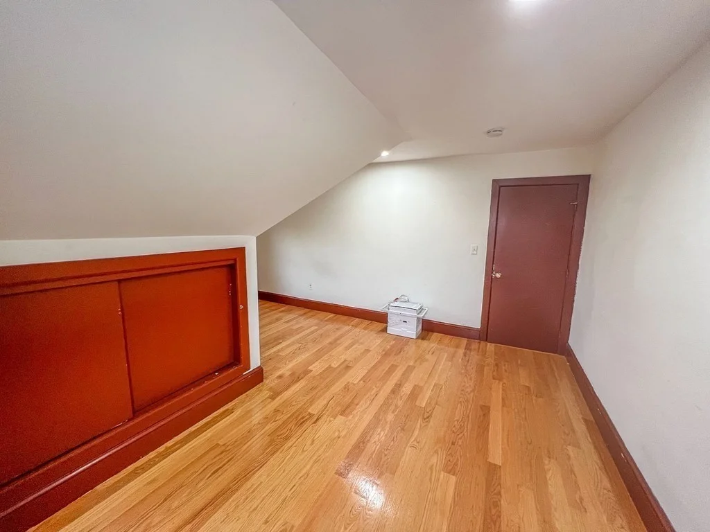 3 bed, 1 bath apartment for rent at 38 Sewall St Unit 3, Winter Hill — photo 9 of 12