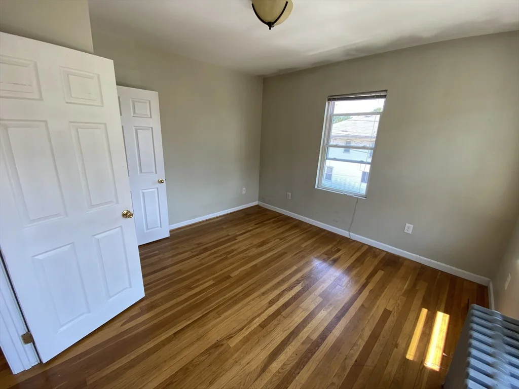 2 bed, 1 bath apartment for rent at 38 Shaw St Unit 1, Quincy — photo 4 of 6