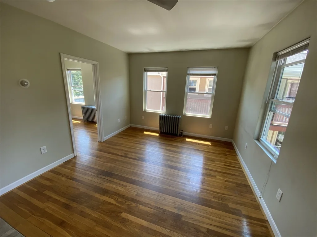 2 bed, 1 bath apartment for rent at 38 Shaw St Unit 1, Quincy — photo 3 of 6