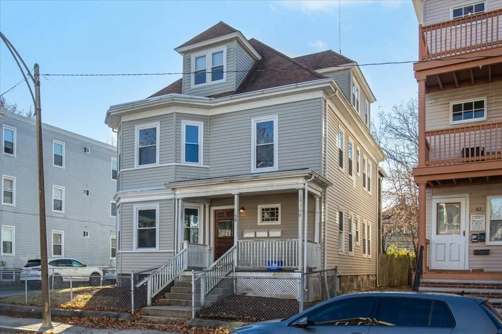 1 bed, 1 bath apartment for rent at 38 Sheffield Rd Unit 3, Roslindale — photo 1 of 23