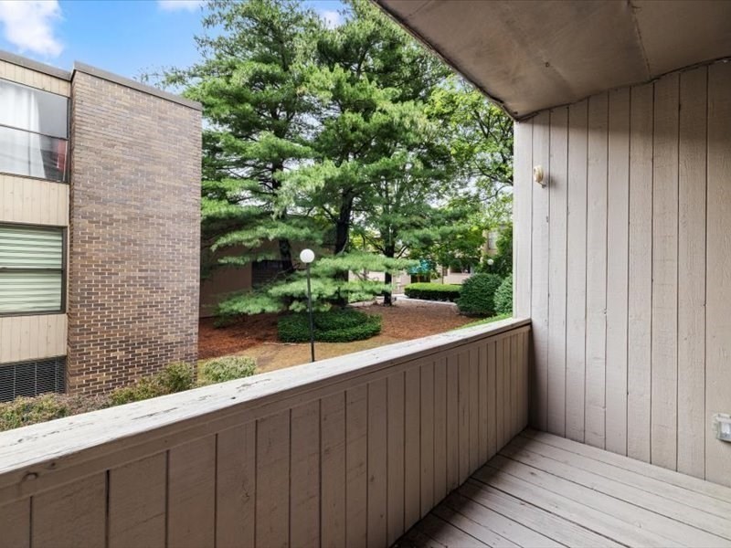 2 bed, 1 bath apartment for rent at 38 Shrewsbury Green Unit F, Shrewsbury — photo 14 of 15