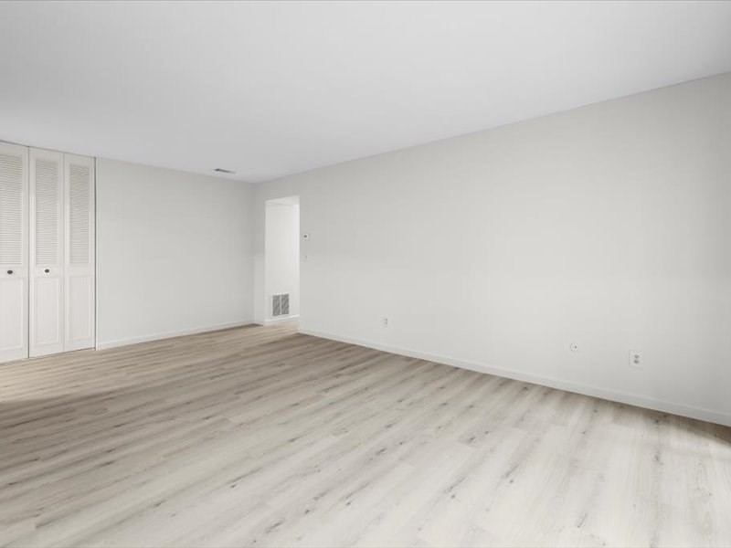 2 bed, 1 bath apartment for rent at 38 Shrewsbury Green Unit F, Shrewsbury — photo 8 of 15