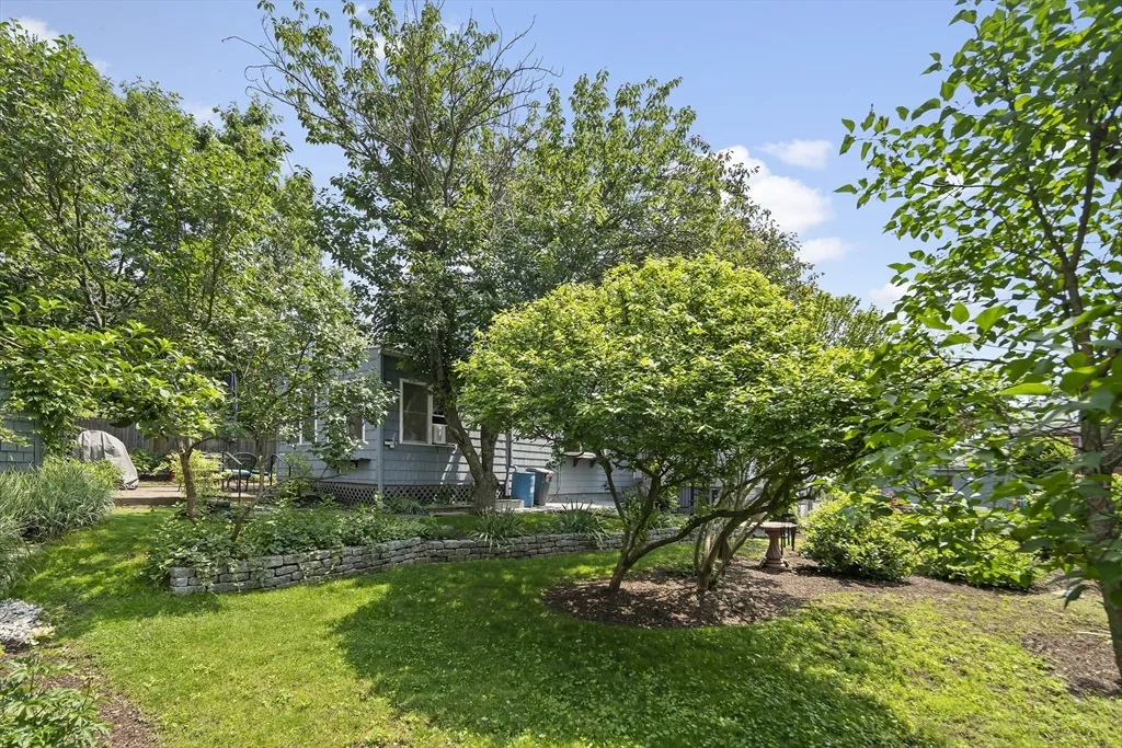 1 bed, 1 bath apartment for rent at 38 Spring Unit 2L, Spring Hill — photo 13 of 18