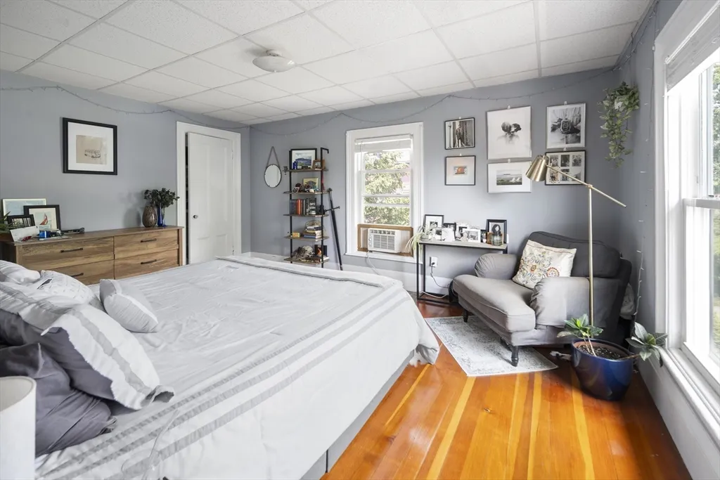 1 bed, 1 bath apartment for rent at 38 Spring Unit 2L, Spring Hill — photo 9 of 18