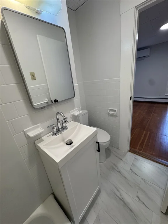 1 bed, 1 bath apartment for rent at 38 Spring Unit 2R, Spring Hill — photo 11 of 17