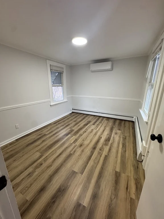 1 bed, 1 bath apartment for rent at 38 Spring Unit 2R, Spring Hill — photo 8 of 17