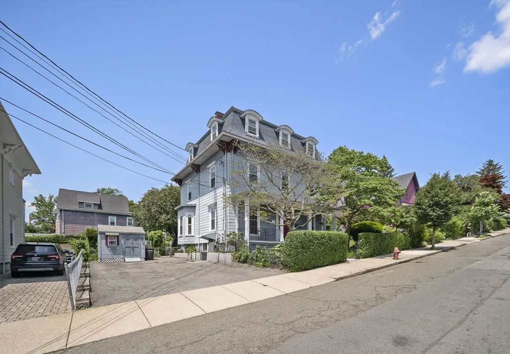 2 bed, 1 bath apartment for rent at 38 Spring Unit 3, Spring Hill — photo 18 of 22