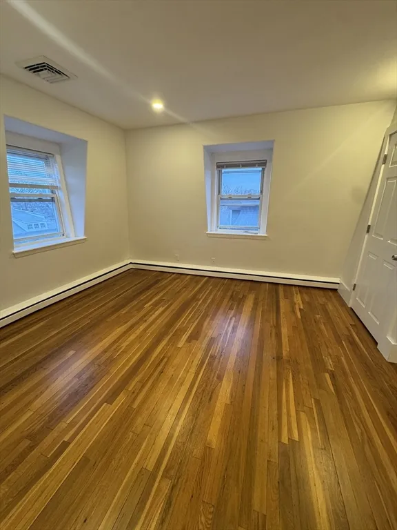 2 bed, 1 bath apartment for rent at 38 Spring Unit 3, Spring Hill — photo 4 of 22