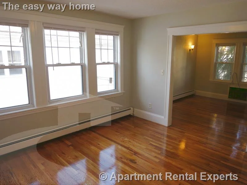 4 bed, 2 bath apartment for rent at 38 Sterling St Unit 2, Tufts — photo 3 of 20