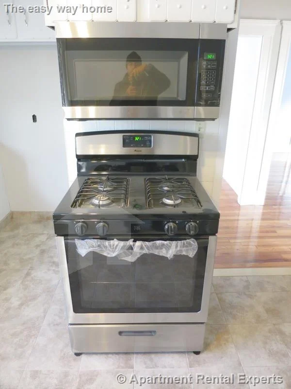 4 bed, 2 bath apartment for rent at 38 Sterling St Unit 2, Tufts — photo 11 of 20
