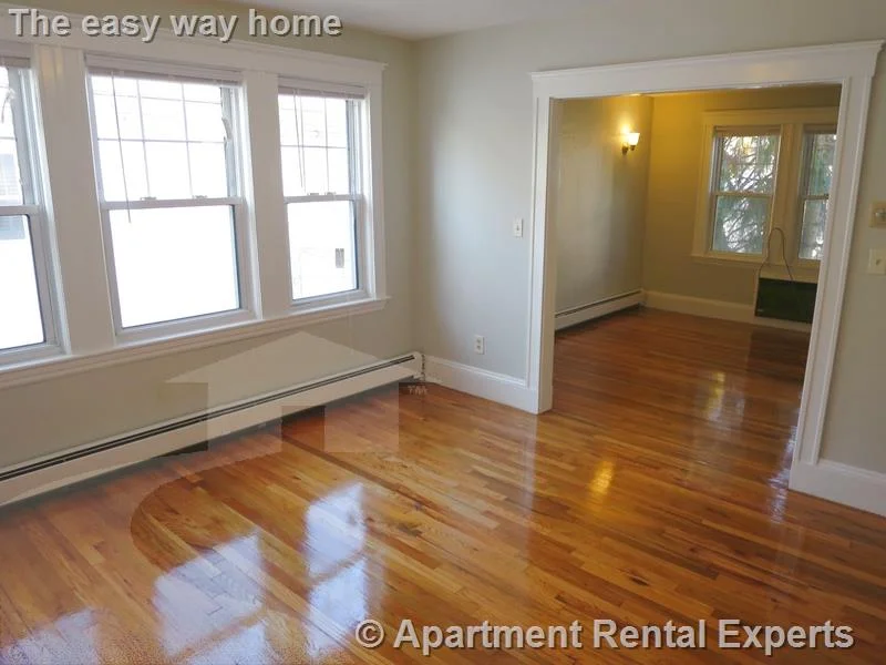 4 bed, 2 bath apartment for rent at 38 Sterling St Unit 2, Tufts — photo 5 of 20