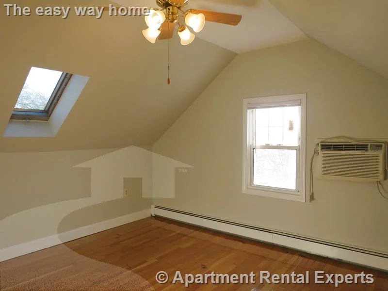 4 bed, 2 bath apartment for rent at 38 Sterling St Unit 2, Tufts — photo 17 of 20