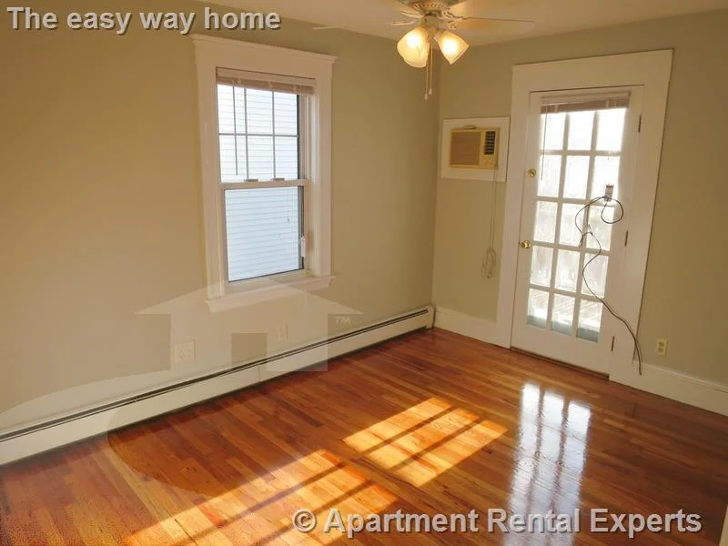 4 bed, 2 bath apartment for rent at 38 Sterling St Unit 2, Tufts — photo 8 of 20
