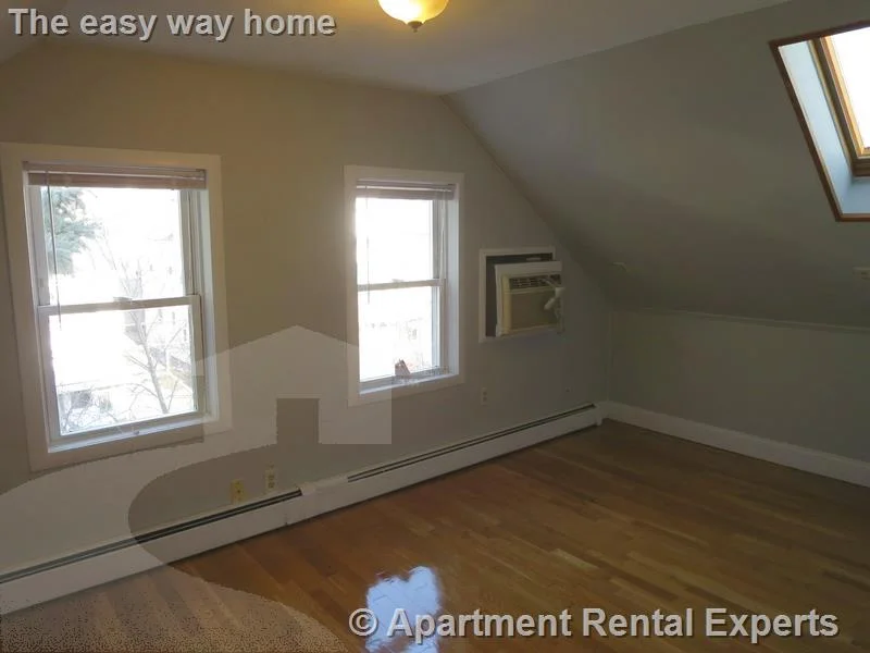 4 bed, 2 bath apartment for rent at 38 Sterling St Unit 2, Tufts — photo 15 of 20