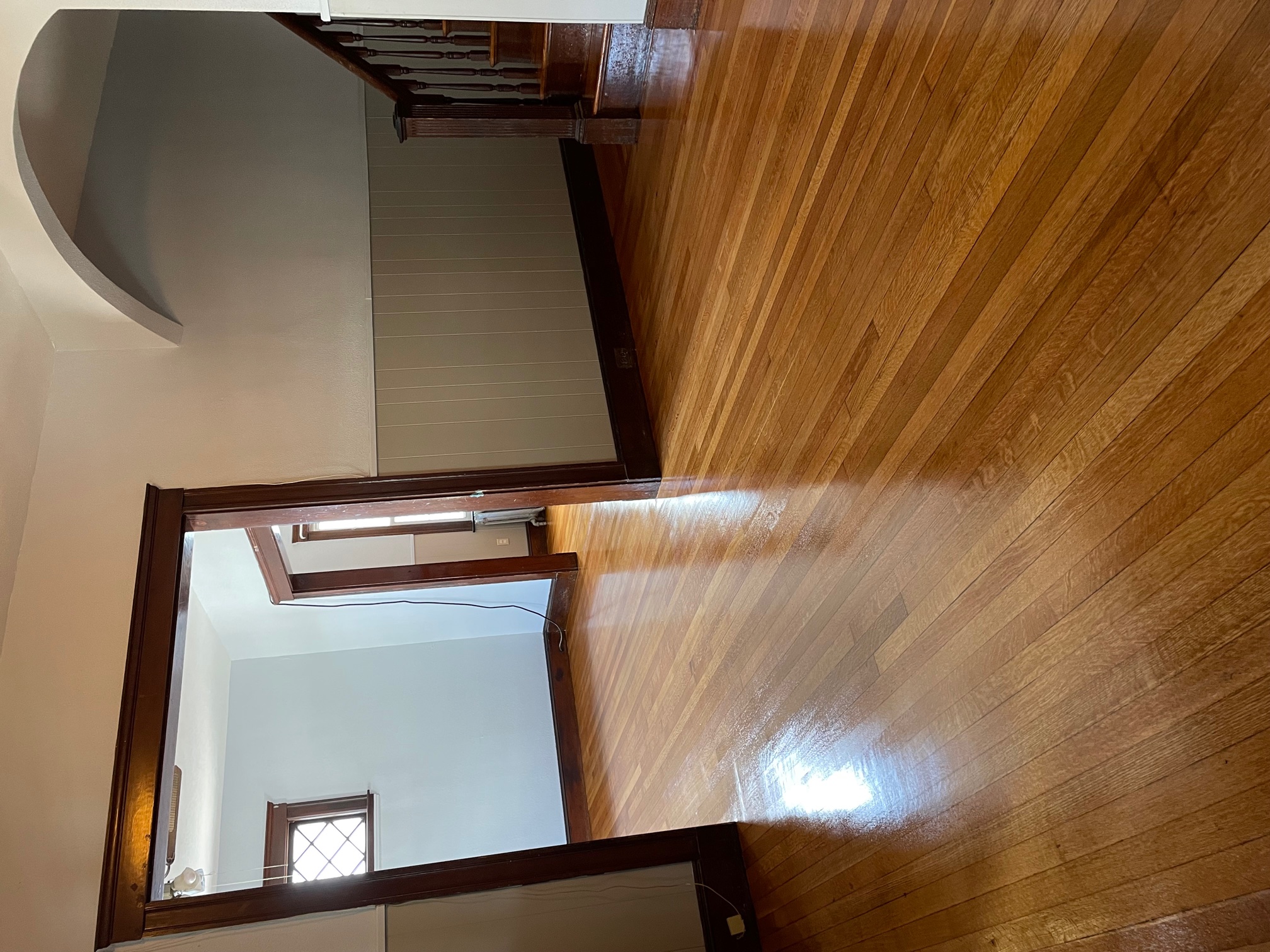 3 bed, 1 bath apartment for rent at 38 Surrey Unit 2, Brighton — photo 4 of 11