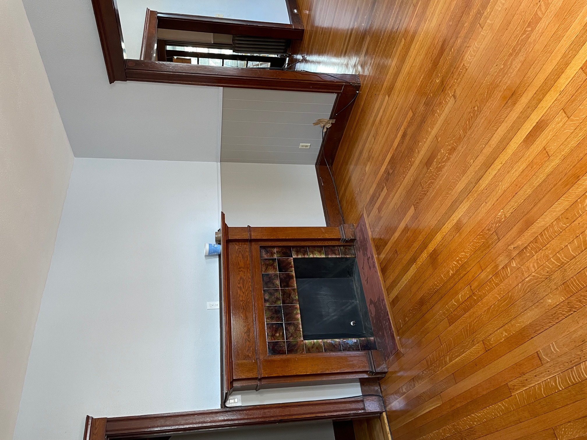 3 bed, 1 bath apartment for rent at 38 Surrey Unit 2, Brighton — photo 1 of 11
