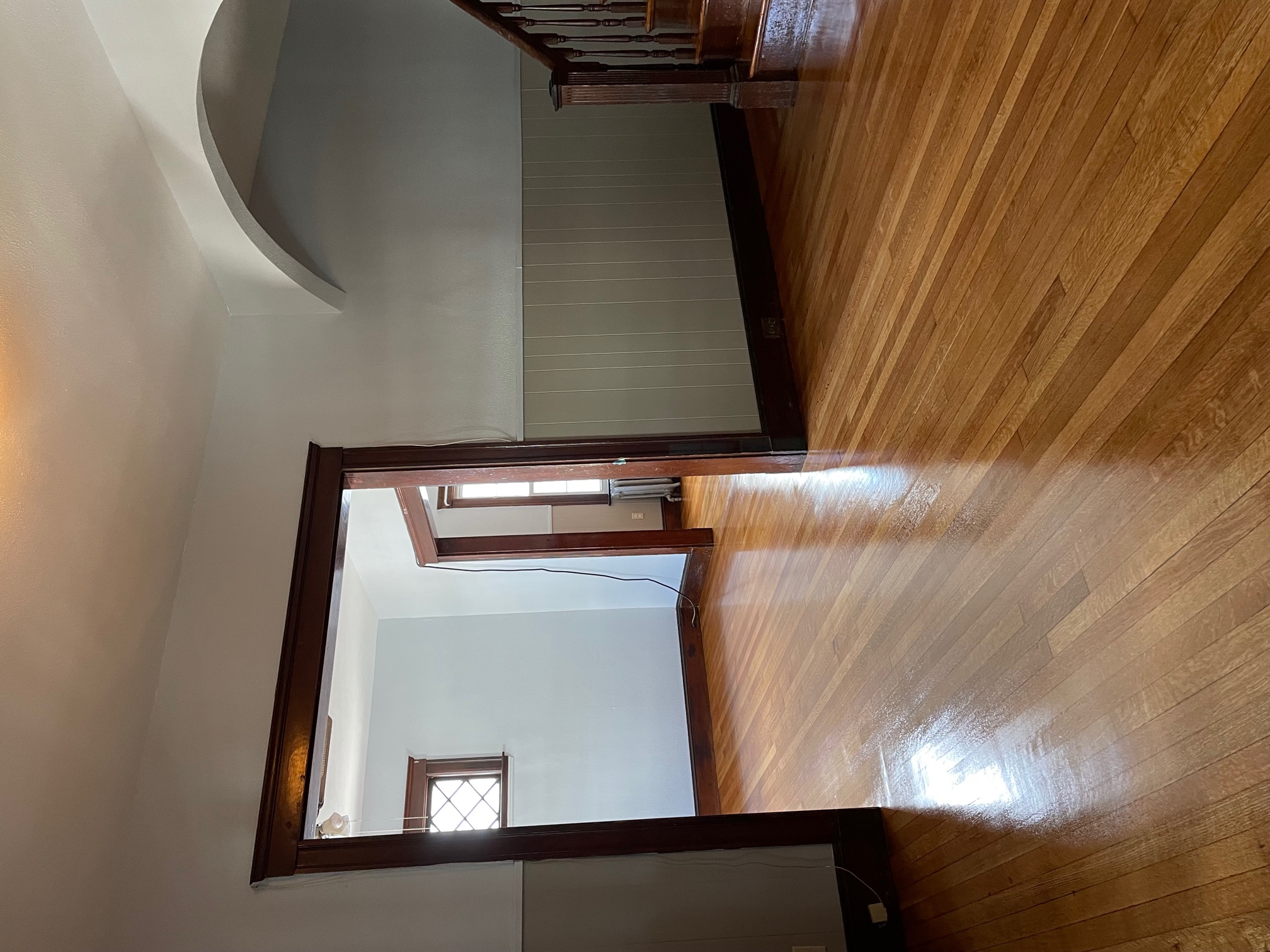 3 bed, 1 bath apartment for rent at 38 Surrey Unit 2, Brighton — photo 3 of 11
