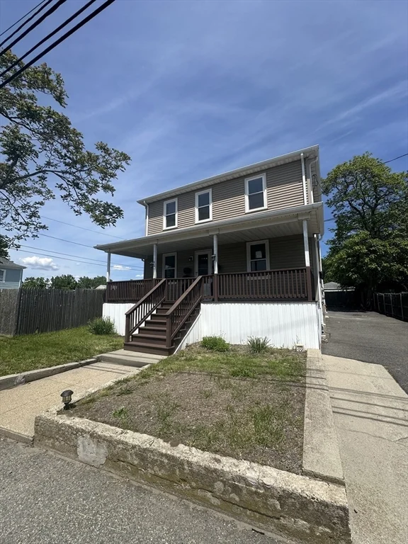 2 bed, 1 bath apartment for rent at 38 Taunton Ave Unit 2, Seekonk — photo 1 of 13