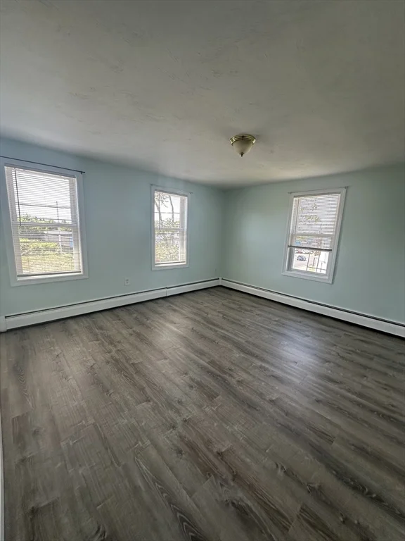 2 bed, 1 bath apartment for rent at 38 Taunton Ave Unit 2, Seekonk — photo 5 of 13