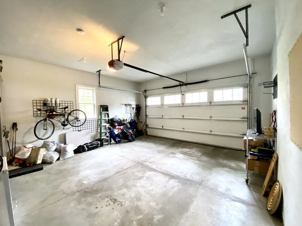 5 bed, 4+ bath apartment for rent at 38 Troy Ln Unit 1, Waban — photo 35 of 38