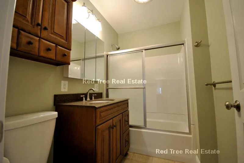 3 bed, 1 bath apartment for rent at 38 Turner St Unit 1, Brighton — photo 10 of 14