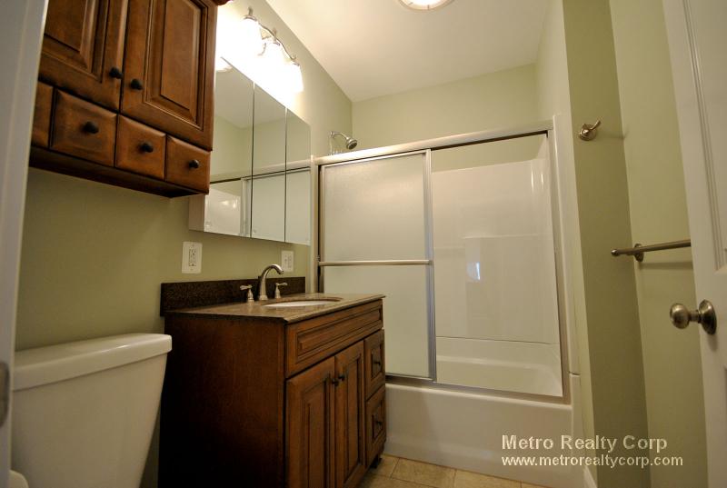 3 bed, 1 bath apartment for rent at 38 Turner St Unit 1, Brighton — photo 3 of 10