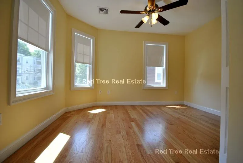 3 bed, 1 bath apartment for rent at 38 Turner St Unit 1, Brighton — photo 8 of 14