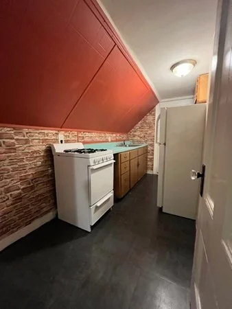 1 bed, 1 bath apartment for rent at 38 Tuttle St Unit 2, Dorchester — photo 2 of 11