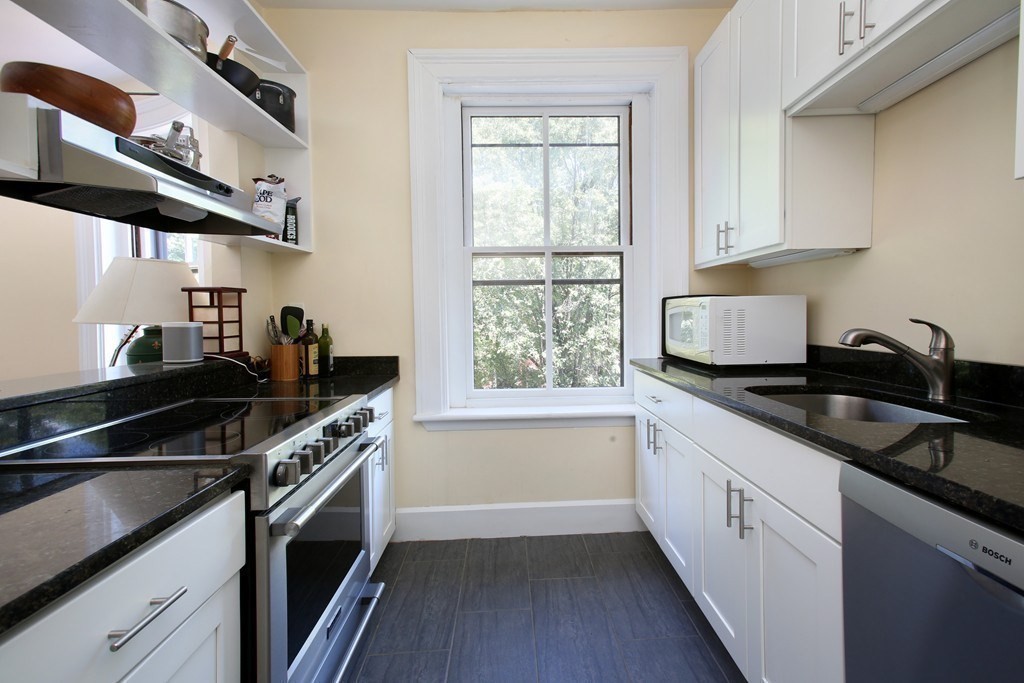 2 bed, 1 bath apartment for rent at 38 Union Park St Unit 3, South End — photo 10 of 16