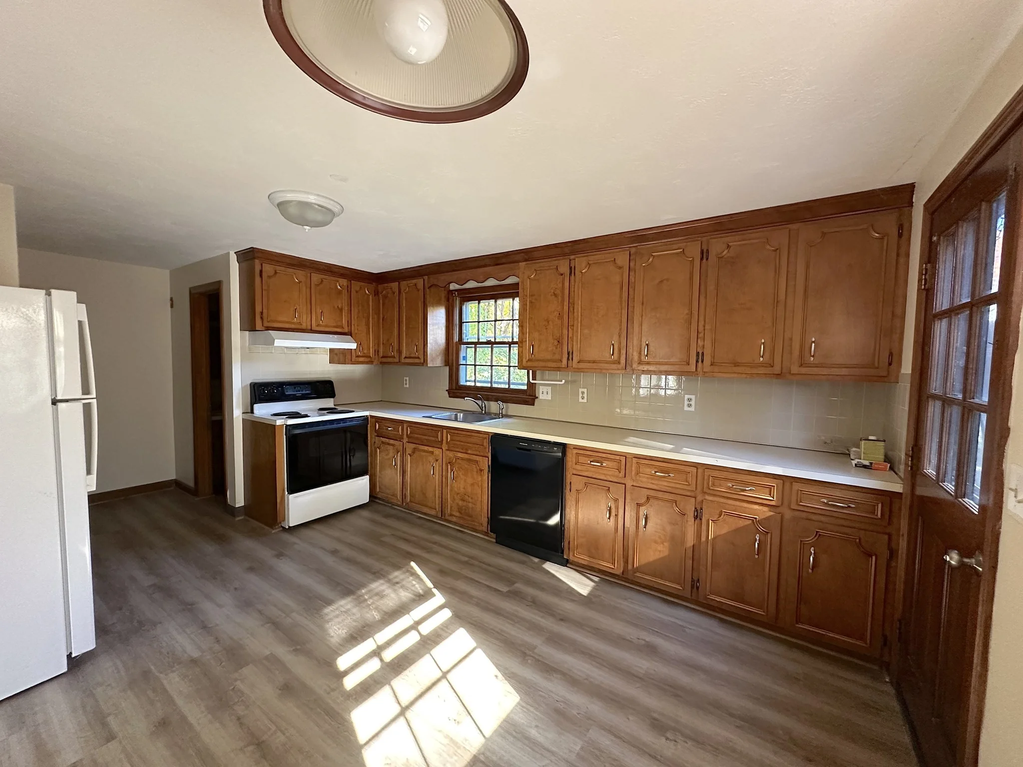 2 bed, 1 bath apartment for rent at 38 Valliria Dr Unit 38, Groton — photo 4 of 9