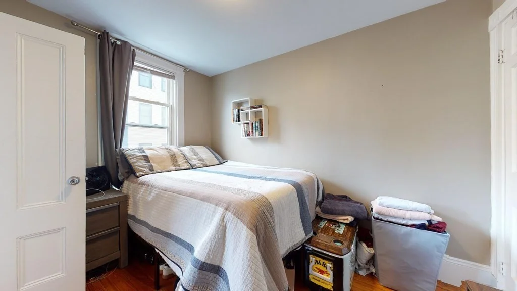 3 bed, 1 bath apartment for rent at 38 Vinton St Unit 2, South Boston — photo 8 of 15