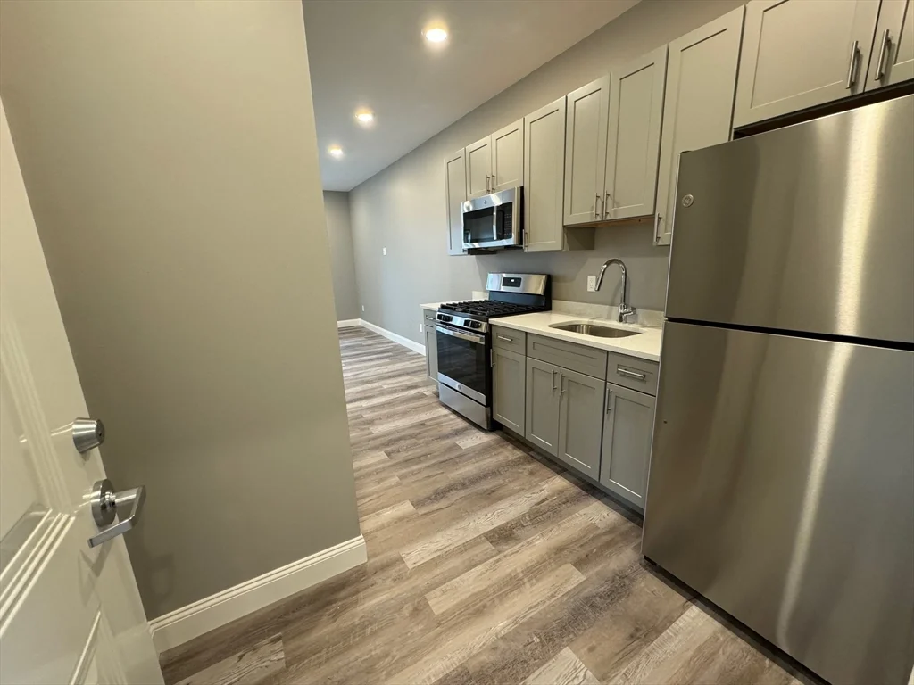 Studio bed, 1 bath apartment for rent at 38 Walnut Ave Unit 103, Revere — photo 2 of 11