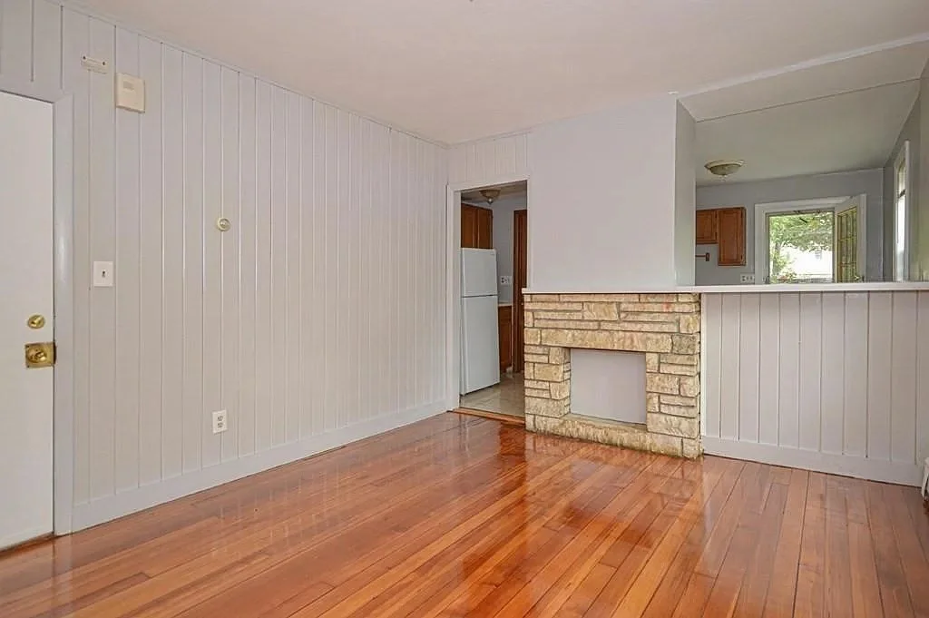 1 bed, 1 bath apartment for rent at 38 Water Unit 1R, Quincy — photo 12 of 12
